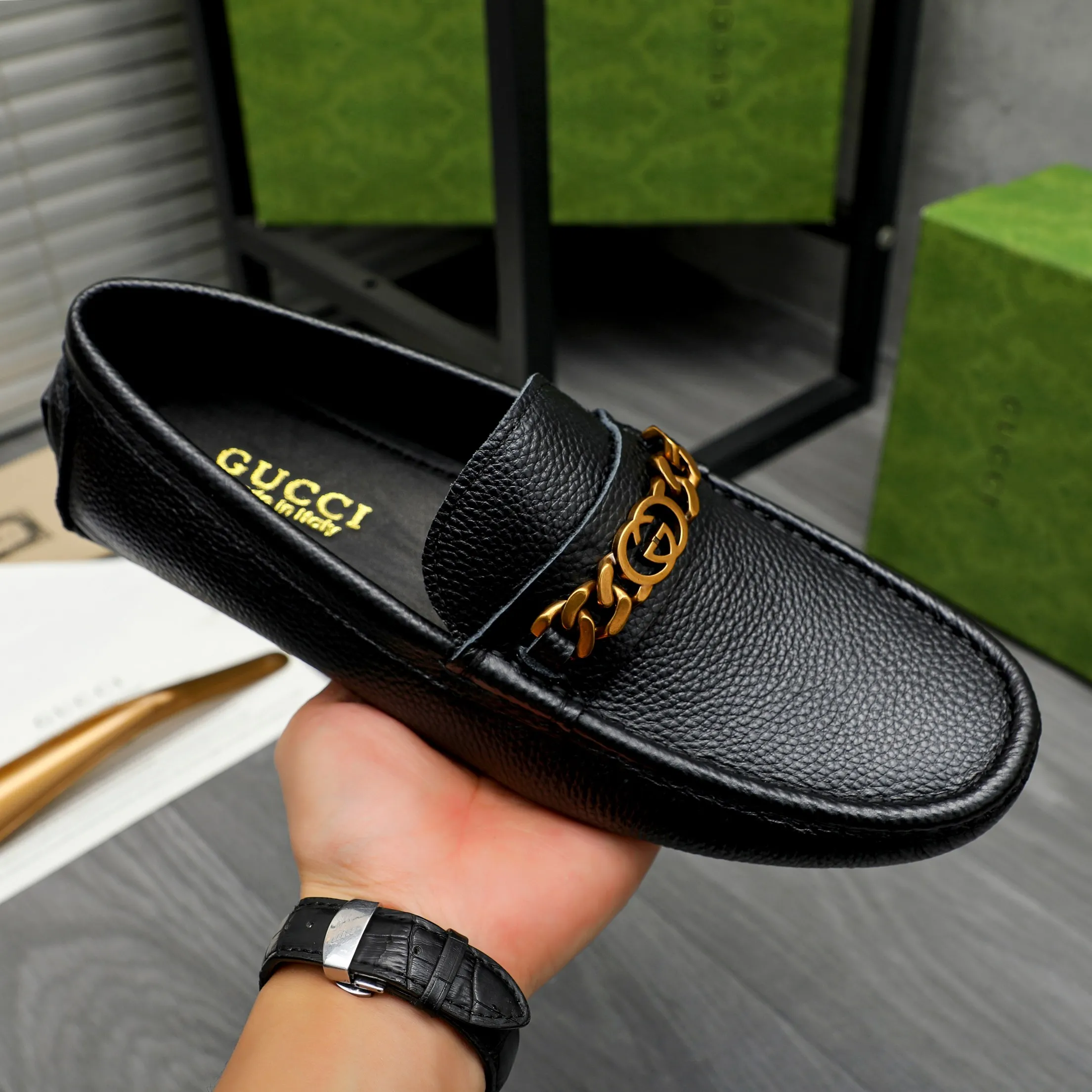 Men's shoes 💰p420 Product trademark: GUCCI (Gucci) casual slip-on men's shoes Regular size: 38-44 Product materials: Selected pebbled cowhide upper, sheepskin lining, rubber outsole